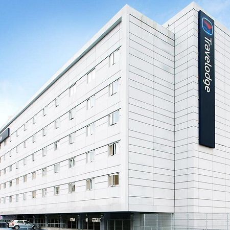 Travelodge London Feltham Buitenkant foto
