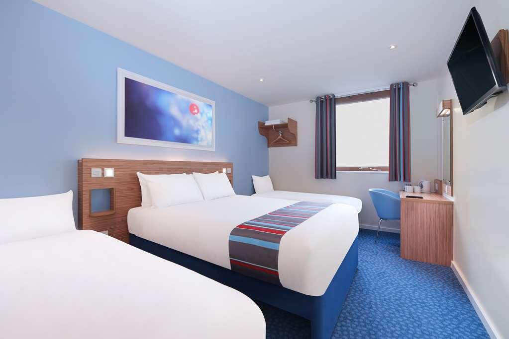 Travelodge London Feltham Kamer foto